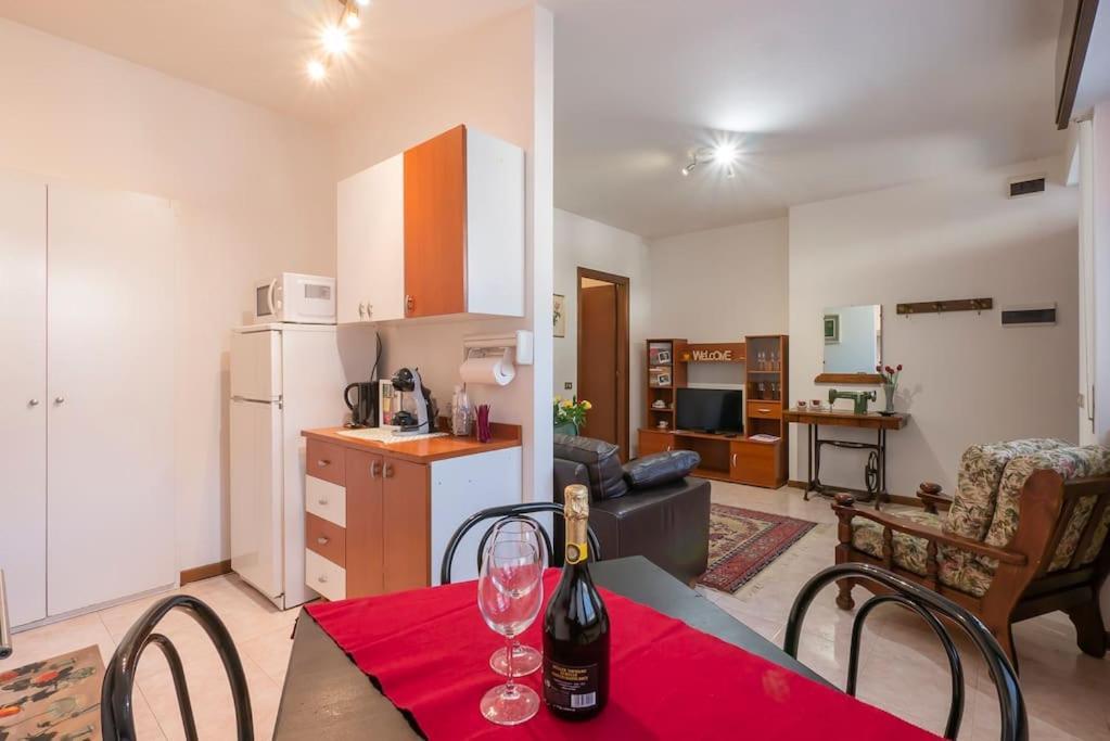 Le Rose Apartment Venegono Superiore Exterior foto
